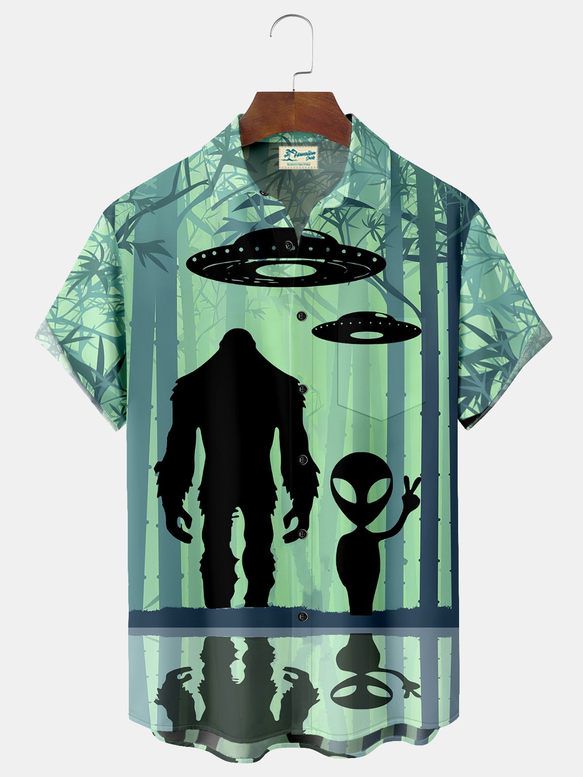 JoyMitty Bamboo Bigfoot Alien Spaceship Print  Men's Hawaiian Oversized Shirt with Pockets